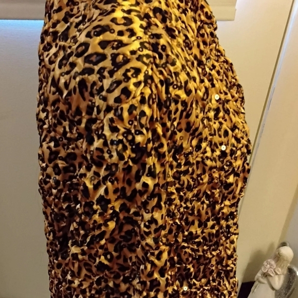 MSK Lightweight Sequined Leopard Print Gathered Zippered Jacket w/Shoulder Pads - Picture 3 of 8